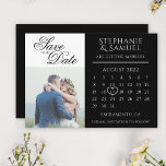 Elegantes Black Wedding Calendar Foto Save The Date<br><div class="desc">Verkünden Sie Ihr Hochzeitstag im Stil mit diesen eleganten schwarzen speichern Sie die Dattelkarten. Das Design zeichnet sich durch eine einfache Typografie und einen personalisierten Hochzeitskalender aus, auf dem Sie Ihren Hochzeitstag mit einem niedlichen weißen Herz markieren können. Passen Sie die Karten noch weiter an mit einem romantischen Ehepaar Foto,...</div>