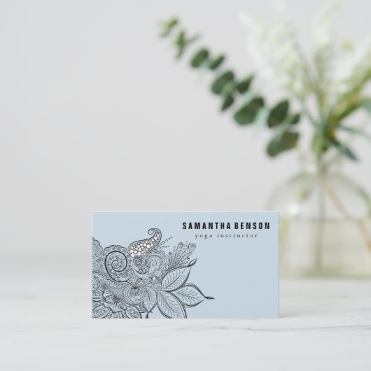 Elegantes Black & White Mandala Art Logo Yoga Visitenkarte (Stehend Vorderseite)