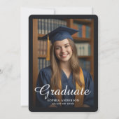 Elegantes Black & White School Emblem Grad Foto Einladung (Rückseite)