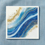 Elegantes Blau und Gold Wasserfarbe Serviette<br><div class="desc">Freuen Sie sich auf ein elegantes marineblau-goldenes Aquarelldesign, das durch glamouröse Golddetails und ein luxuriöses Aussehen in den Spritzern unterstrichen wird. Die abstrakten, ozeanblauen Farbtöne und die glänzenden goldenen Highlights erinnern sowohl an die moderne schicke Raffinesse als auch an den zeitlosen klassischen formellen Veranstaltungsstil. Dieses Stück ist die perfekte Ergänzung...</div>