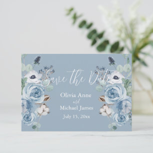 Elegantes Blau-Weiß-Blumen-Script „Save The Date“ Save The Date