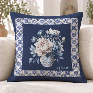 Elegantes blaues Chinoiserie-Blumenmonogramm Kissen
