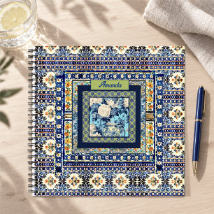 Elegantes blaues Chinoiserie-Floralmonogramm Notizblock