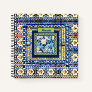 Elegantes blaues Chinoiserie-Floralmonogramm Notizblock