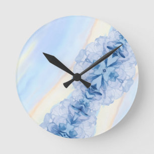 Elegantes blaues florales Wasserfarben-Design Runde Wanduhr