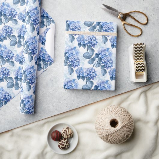 Elegantes blaues Hydrangea-Blumenmuster Geschenkpapier (Kunsthandwerk)