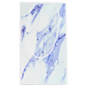 Elegantes blaues Marmormuster Kleine Geschenktüte (Rückseite)