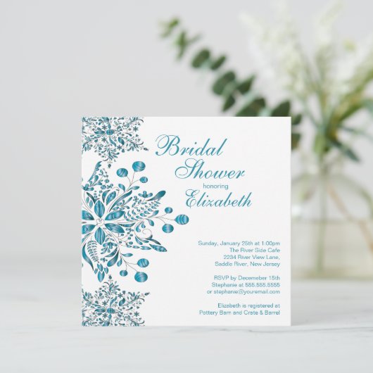 Elegantes Blaues Schneeflocken WinterBrautparty Einladung (Stehend Vorderseite)
