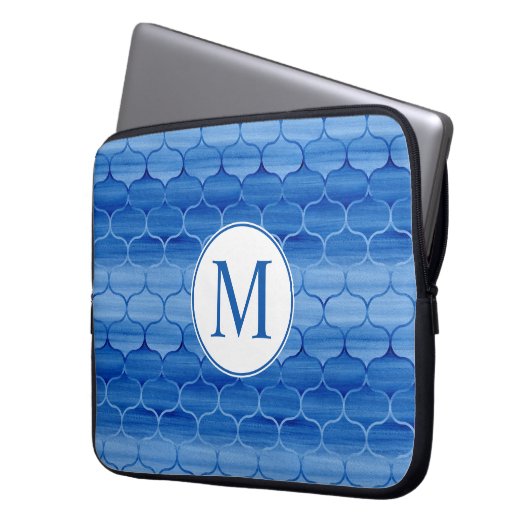 Elegantes blaues Wasserfarben-Ogee-Muster mit Mono Laptopschutzhülle (Vorderseite Links)