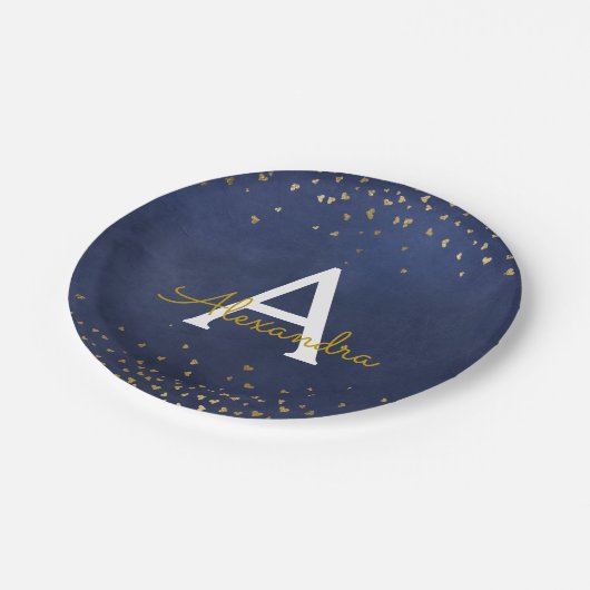 Elegantes Blue and Gold Foil Confetti Monogram Pappteller (Schrägansicht)