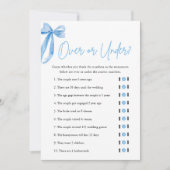 Elegantes Blue Bow Over oder Under Brautparty Game Einladung (Vorderseite)