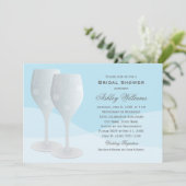 Elegantes Blue Cheers Wine Glasses Brautparty Einladung (Stehend Vorderseite)