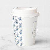 Elegantes Blue Floral Brautparty Pappbecher (Rechts)