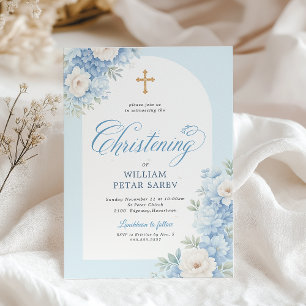 Elegantes Blue Floral Christening Einladung mit Cr