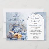 Elegantes Blue Floral Tee Set Brautparty Tea Einladung (Vorderseite)