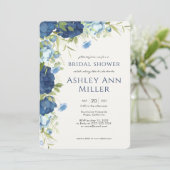 Elegantes Blue Floral Wedding Brautparty Einladung (Stehend Vorderseite)