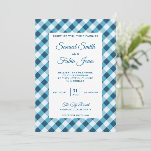 Elegantes Blue Gingham Pattern Hochzeit Einladung (Stehend Vorderseite)