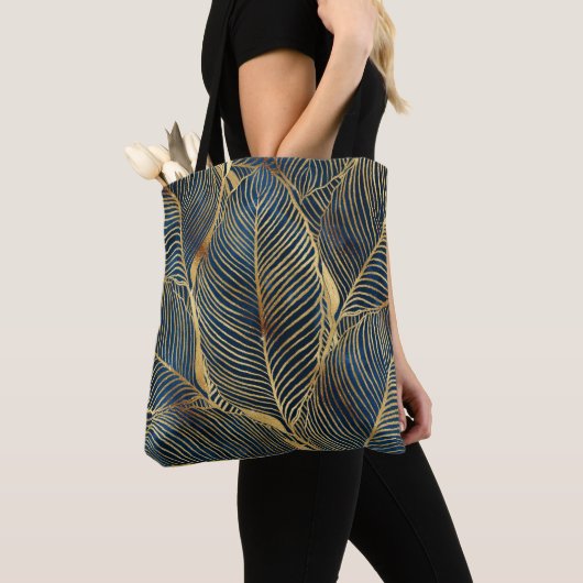 Elegantes Blue Gold Leaf Design Tasche (Von Nahem)