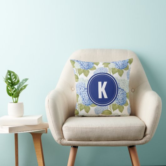 Elegantes Blue Hydragea Blume Muster Monogramm Kissen (Stuhl )