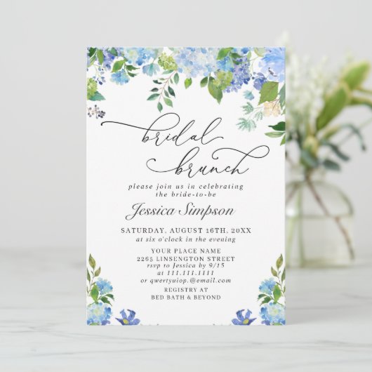 Elegantes Blue Hydrangea Watercolor Bridal Brunch Einladung (Stehend Vorderseite)
