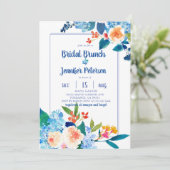 Elegantes Blue & Peach Floral Bridal Brunch Einladung (Stehend Vorderseite)