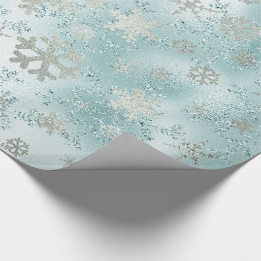 Elegantes Blue Silver Christmas Snowflake Muster Geschenkpapier (Ecke)