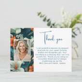 Elegantes Blume Foliage Muster Foto Geburtstag Dankeskarte (Stehend Vorderseite)