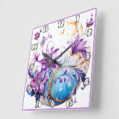 Elegantes Blumendesign mit Lila und blauen Akzente Quadratische Wanduhr (Winkel)