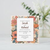 Elegantes Blumendesign, weiche Korallen und Akzent Einladung (Stehend Vorderseite)