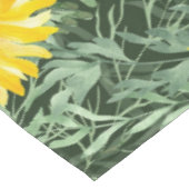 Elegantes, blumengeschmücktes Wasserfarbenmuster Tischdecke (Schrägansicht)