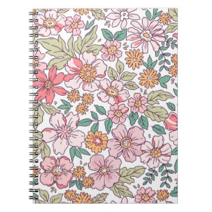 Elegantes Blumenmuster in kleiner Hand gezeichnet Notizblock