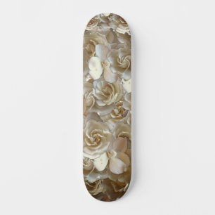 Elegantes Blumenmuster-Rose Petal-Muster Skateboard