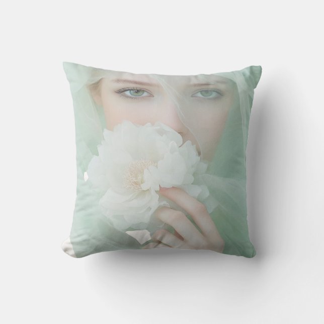 Elegantes Blumenportrait Kissen (Vorderseite)