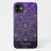 Elegantes Blumensilber und Lila Mandala Monogramm Case-Mate iPhone Hülle (Rückseite)