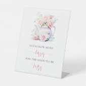 Elegantes Blumenspiel Brautparty Wie viele Küsse Sockelschild (Vorderseite)