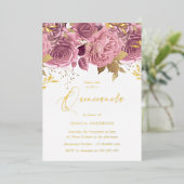 Elegantes Blush Pink Floral Quinceanera Party Gold Folieneinladung (Stehend vorne)