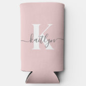 Elegantes Blush Pink Gray Script Monogram Selters Dosenkühler (Vorderseite)
