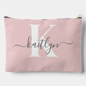 Elegantes Blush Pink Gray Script Monogram Zubehörtasche (Rückseite)