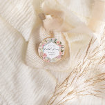Elegantes Bohemisches Brautparty mit Blumen Runder Aufkleber<br><div class="desc">Unsere Kollektion "Bohemische Elegant Floral" bietet wunderschöne, aquamarine Blüten und helle Blumen mit weitläufigen Trockenblättern auf verschiedenen pastellfarbenen Hintergründen, gepaart mit einem eleganten Drehbuch für alle Ihre persönlichen Informationen. Wir sind uns sicher, dass Sie in der Liebe sein werden, verschiedene Artikel aus dieser Kollektion zu mischen und aufeinander abzustimmen. Karo...</div>