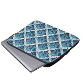 Elegantes Boho Blumenmuster in Blau Laptopschutzhülle (Vorne Knopf)