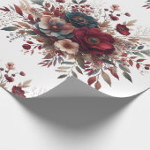 Elegantes Boho Burgundy Rustic Blue and Red Patter Geschenkpapier (Ecke)