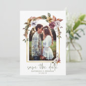 Elegantes Boho Floral Arch Foto Save the Date (Stehend Vorderseite)