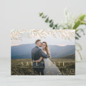 Elegantes botanisches Blattgold-Foto Save the Date Einladung (Stehend Vorderseite)