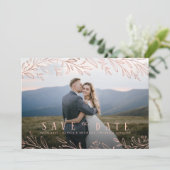 Elegantes botanisches Foto der Rose Save the Date Einladung (Stehend Vorderseite)