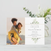 Elegantes botanisches Foto Hochzeit Einladung (Stehend Vorderseite)
