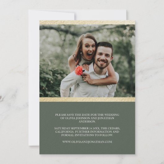 Elegantes botanisches Sage Green Gold Save the Dat Einladung (Rückseite)