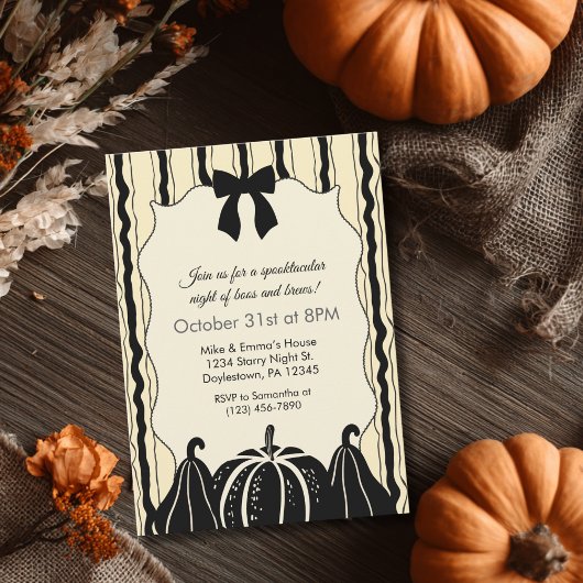 Elegantes Bow Pumpkins und Stripes Chic Halloween Einladung