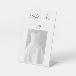 Elegantes Brautkleid-Script-Hochzeitstisch-Nummern Sockelschild