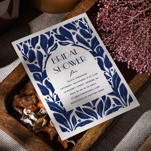 Elegantes Brautparty mit blühendem Marineblau Einladung