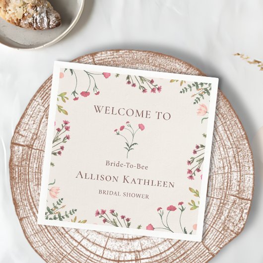 Elegantes Brautparty mit Blumenrosa und Grün Serviette